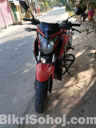 Honda Hornet 160 cc